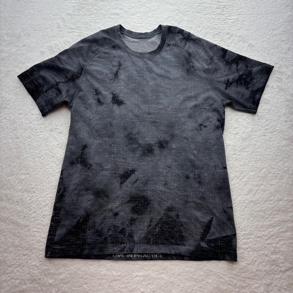 Lululemon Mens Metal Vent Tech Short Sleeve Shirt Grey Tie Dye Acid Wash Small